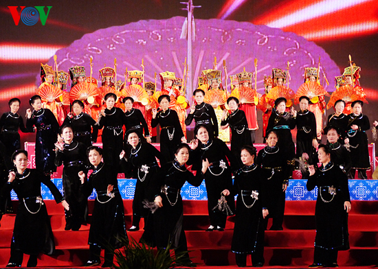 4e festival national du chant Then et de la cithare Tinh